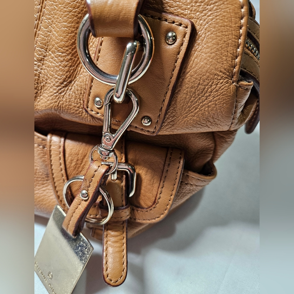 EUC Etienne Aigner Tan Leather Shoulder Bag With Metal Tag - Picture 15 of 15